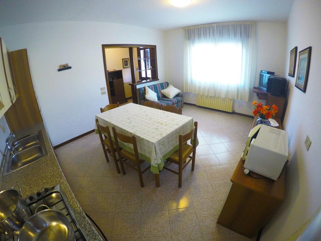 Caorle Economy Apartments Room photo